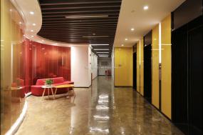 国外简约办公室吊顶装修风格设计欣赏