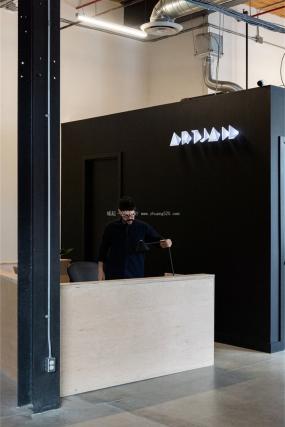 60平米现代办公室吊顶装修设计图