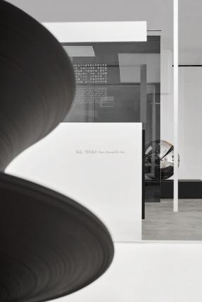 2018员工办公室吊顶造型装修效果图片