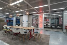 loft办公室会客室装修设计效果图