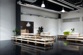 现代公司loft办公室装饰效果图