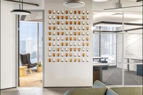 2018大型办公室照明灯具装修效果图片