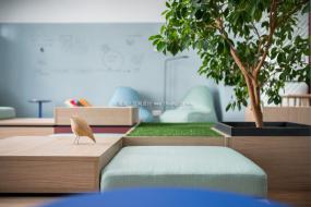 loft办公室茶水间装修设计效果图