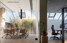 现代时尚简约风格90平米办公室装修图