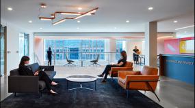 小型办公室办公桌摆放装修设计图赏析2018