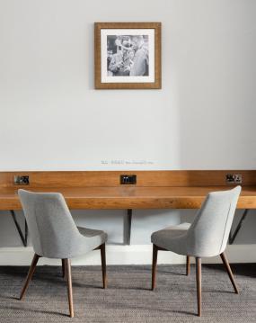 现代时尚简约小型办公室装修图大全