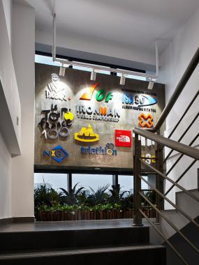 简约混搭办公室壁纸装修效果图