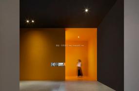 现代办公室风格墙面置物架装修效果图片