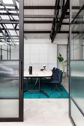 时尚办公室工装装修效果图片