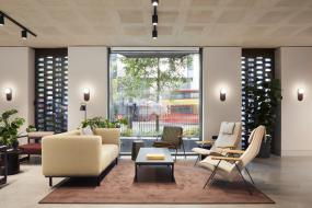 现代简单办公室布置装修效果图