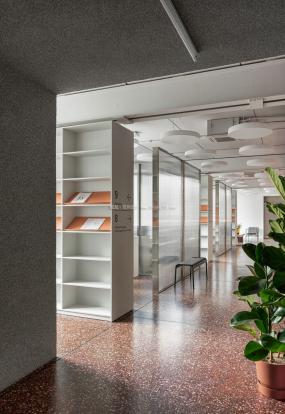 办公室装潢设计图片