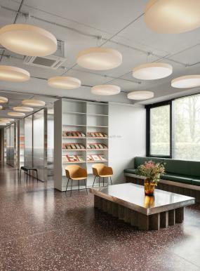 办公室装潢设计图片欣赏