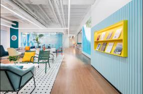 现代简约高层写字楼过道玄关装修效果图