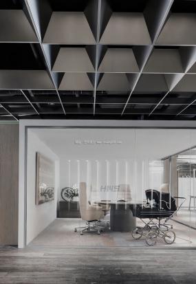 现代公司办公室过道吊顶装饰效果图