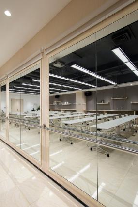 专业办公室最新室内装修效果图片欣赏