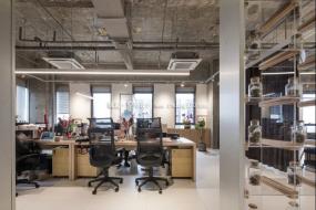 上海工业风办公区装饰效果图