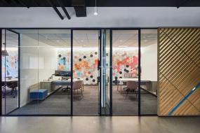 上海嘉定简单办公区设计效果图