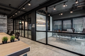 工业风现代化办公空间设计