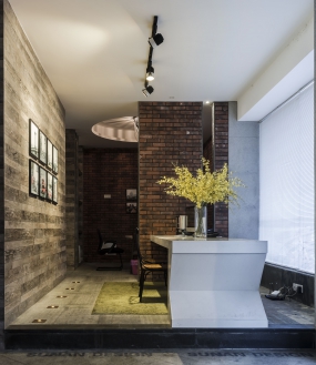 现代工业风格办公空间设计案例