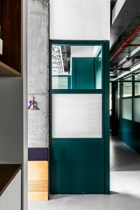 工业loft风办公装修效果图