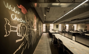 工业风小面积办公室装修风格