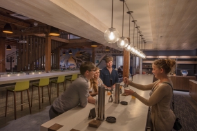 北欧工业风办公室装修效果图