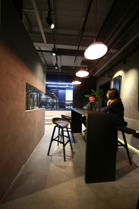 科技感超强的办公室装修