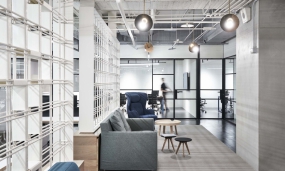 现代科技感装修办公