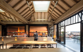 300平方LOFT办公室设计