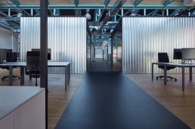 200平米loft办公室设计图