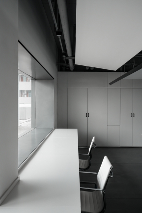 现代loft办公室装修