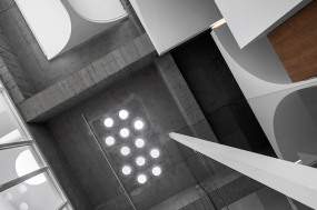 100平创意办公桌设计