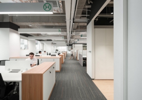 创意办公空间顶部设计