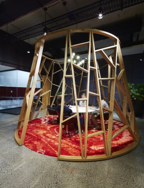 时尚创意办公室装修图