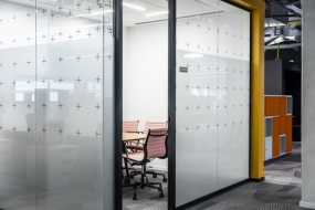 时尚简约办公室装修风格图