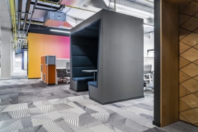 简约大气风格的办公装修图片