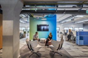 办公室装修简约时尚大气效果图