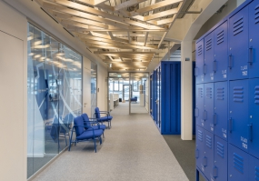 现代简约风办公室装修案例分析