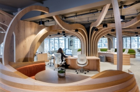 现代简约风房产办公室装修图片