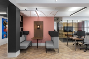 专业的简约风格办公室装修图