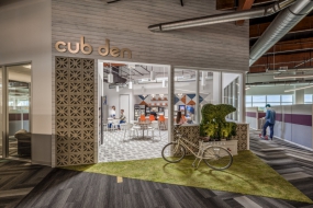 工业风办公挑空处设计图