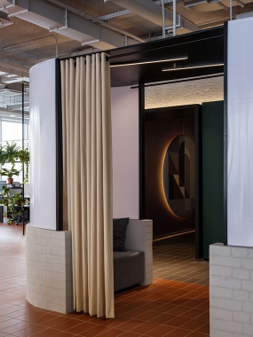 现代工业风办公装修效果图片