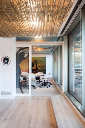 办公室吊顶工业风格设计图片