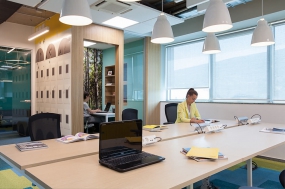 工业风办公室内设计文案图片