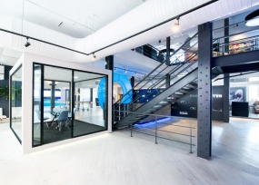 工业办公室地板装修效果图片