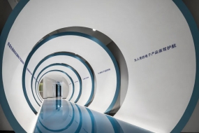 服装公司办公区开放式工业风设计图片