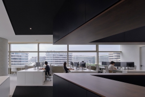 工业风老板办公室装修效果图片