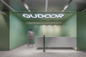 办公室工业风装修设计图片