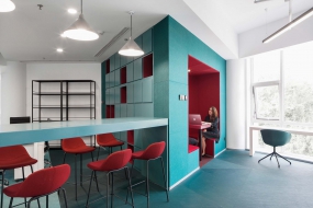 旅游公司办公室设计效果图