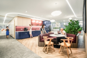 小面积办公室装修简约风格图